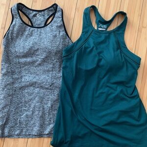 Women's set Gray and green Racerback gym Tops built in bra